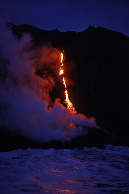 Picture 7 of Hawaii: A series of 'lava' hot lava flows into the ocean