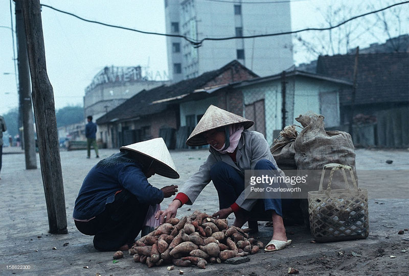 Picture 7 of He did not touch goods to Hanoi in 1992