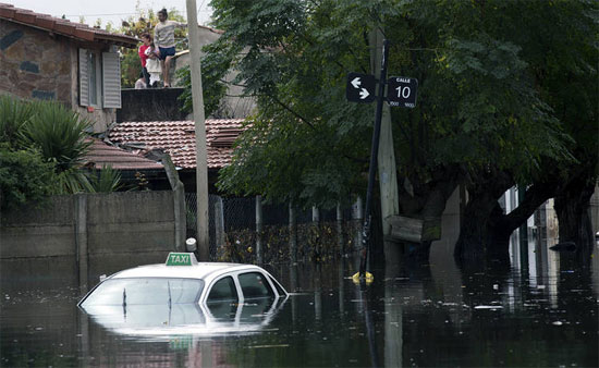 Picture 1 of Heavy rain continues to cause heavy damage in Argentina