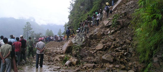 Picture 1 of Heavy rain in India caused landslides that left 14 people dead