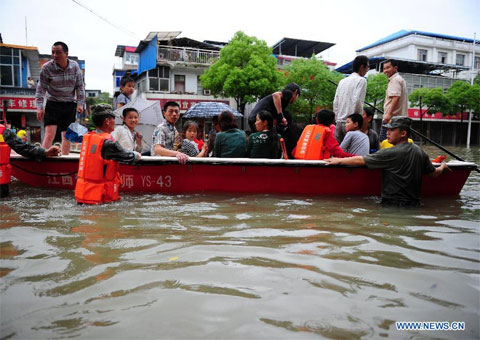 Picture 7 of Heavy rain throughout China, 40 people died