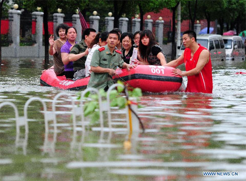 Picture 9 of Heavy rain throughout China, 40 people died
