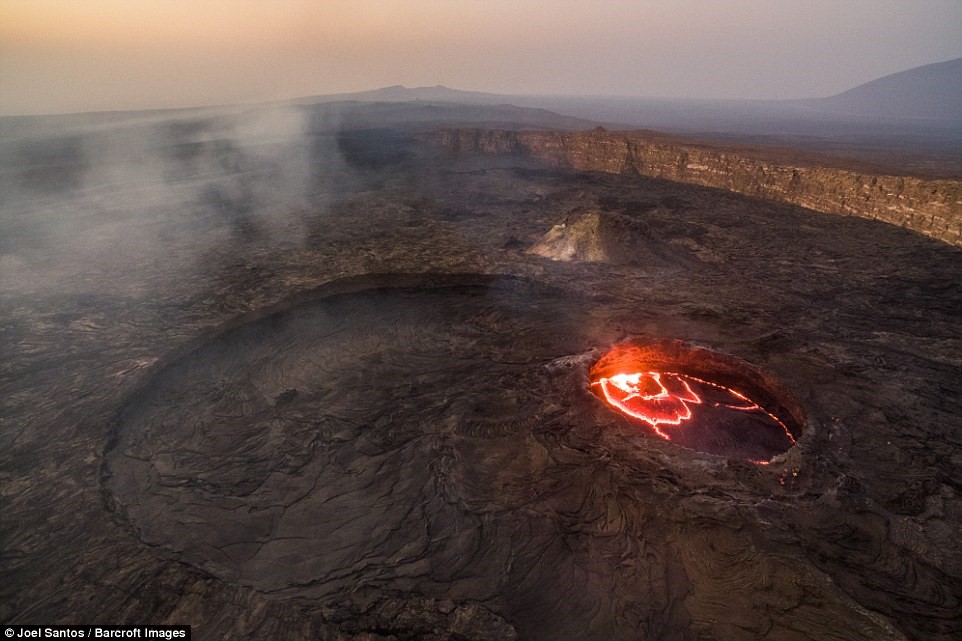 Picture 10 of Hell Gate - lake lava burning for hundreds of years