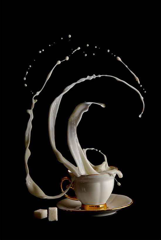 Picture 12 of High-speed photography captures the moment 'blink of an eye is disappearing'