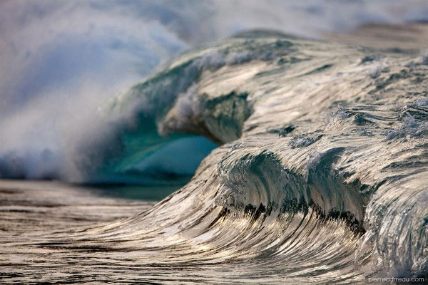 Picture 2 of High-speed photography captures the moment 'blink of an eye is disappearing'