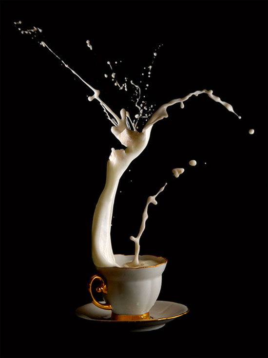 Picture 8 of High-speed photography captures the moment 'blink of an eye is disappearing'