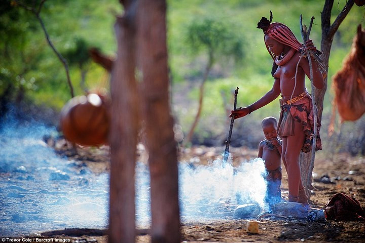 Picture 3 of Himba tribe has topless women in Africa