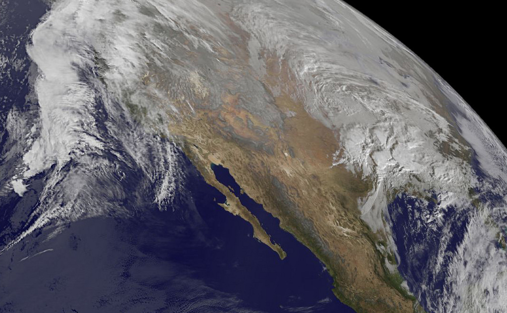 Picture 5 of Historic snowstorm on the East Coast of the United States via satellite images