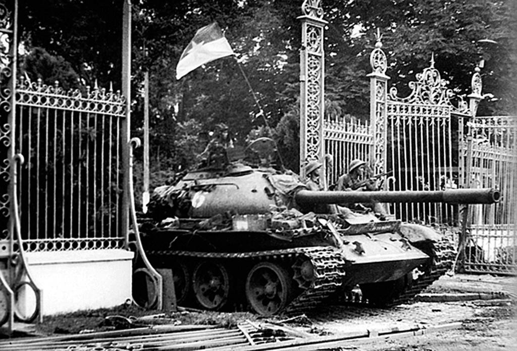 Picture 12 of Historical images on April 30
