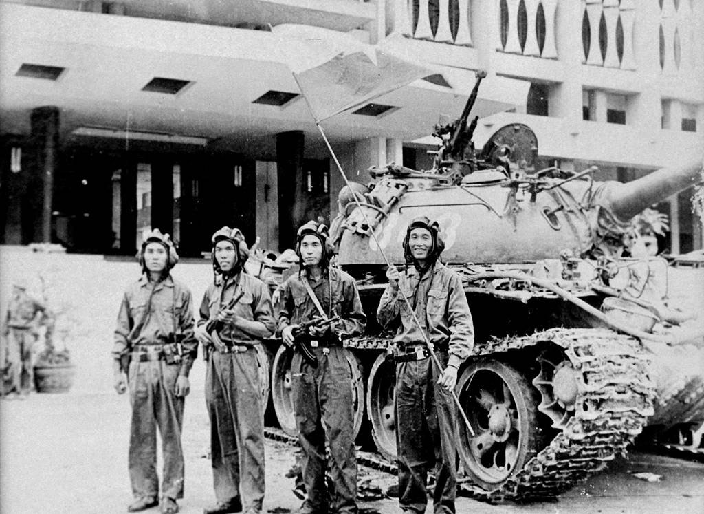 Picture 13 of Historical images on April 30