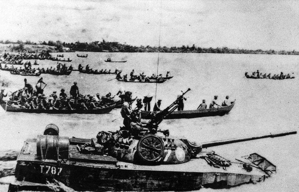 Picture 4 of Historical images on April 30