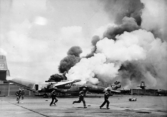 Picture 9 of Historical images on April 30