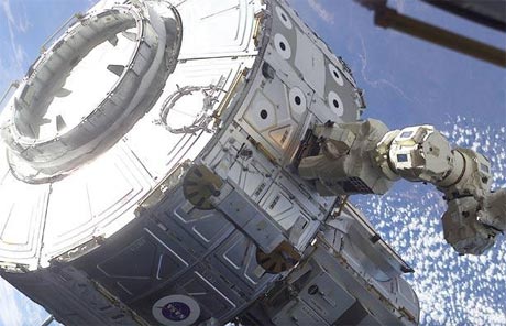 Picture 10 of History of the International Space Station through photos