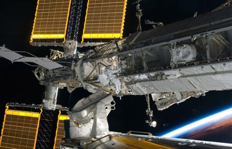 Picture 18 of History of the International Space Station through photos