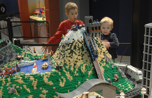 Picture 5 of History of toys 'play the whole century without boring'