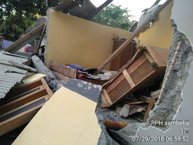 Picture 9 of Horror earthquakes in Indonesia, hundreds of casualties