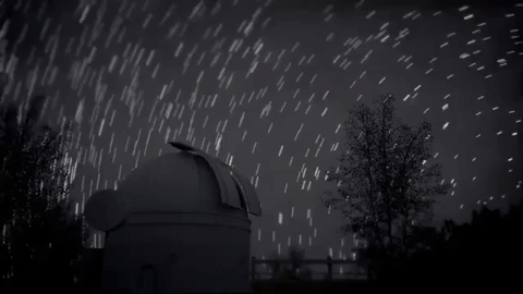 Picture 1 of How does light help people explore the universe?