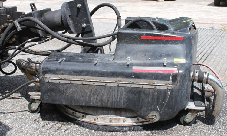 Picture 4 of How does the daily cleaning work at the airport take place?