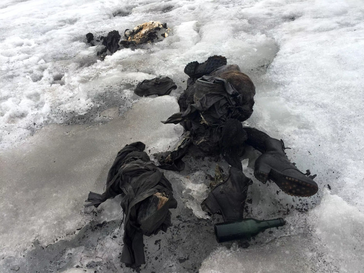 Picture 1 of How does the glacier hold the couple's body for 75 years?