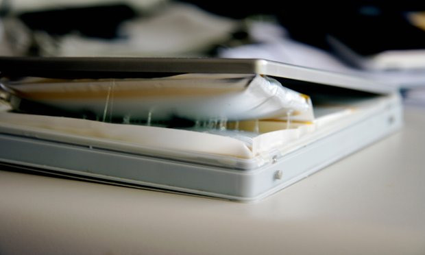 Picture 4 of How does the phone battery work and why can it explode?