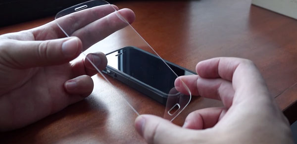 Picture 12 of How is the 'super durable' sapphire screen made?