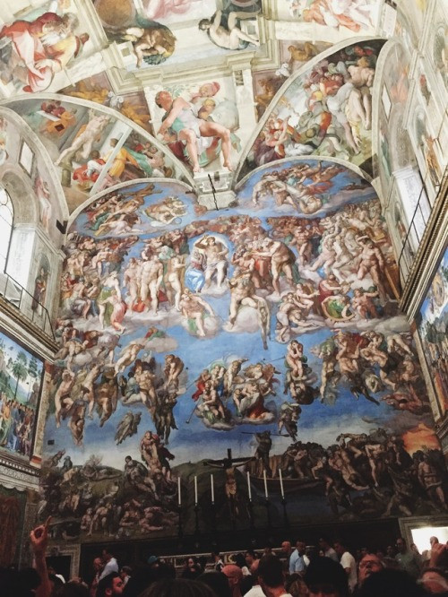Picture 4 of How is the Vatican - the world's smallest business and investment?