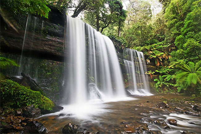 Picture 1 of How is the waterfall formed?