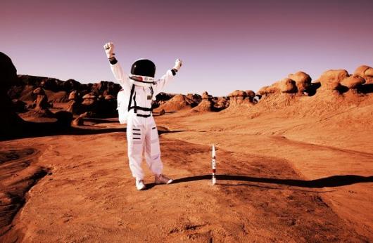 Picture 1 of How long do people live when wearing jeans on T-shirts on Mars