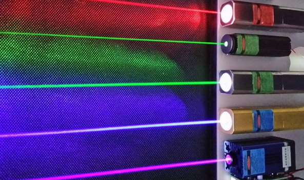Picture 3 of How many laser pens are needed to make killer weapons?