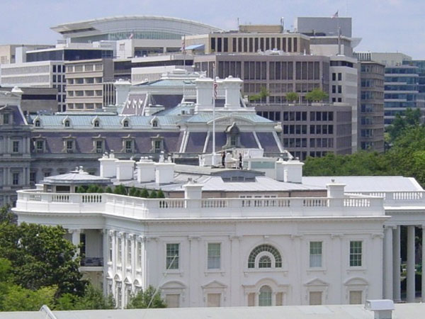 Picture 7 of How strict is the White House protected?