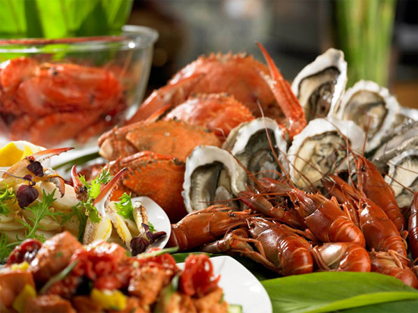 Picture 2 of How to eat buffet without risk of infection?