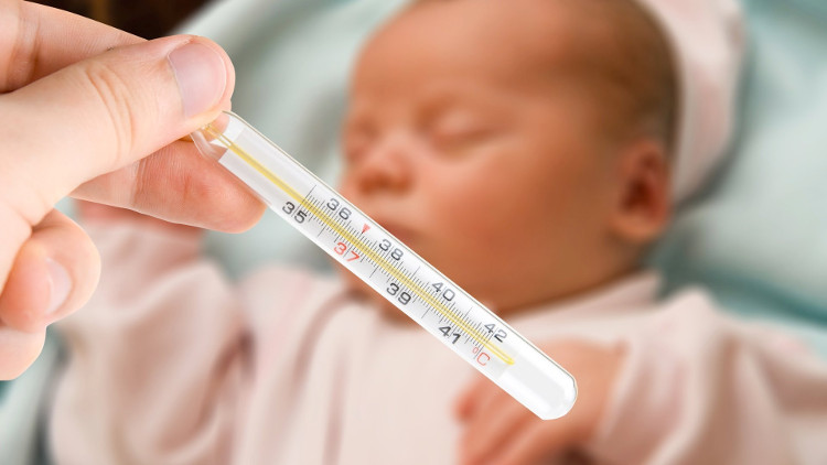 Picture 1 of How to manage when a high fever child causes seizures
