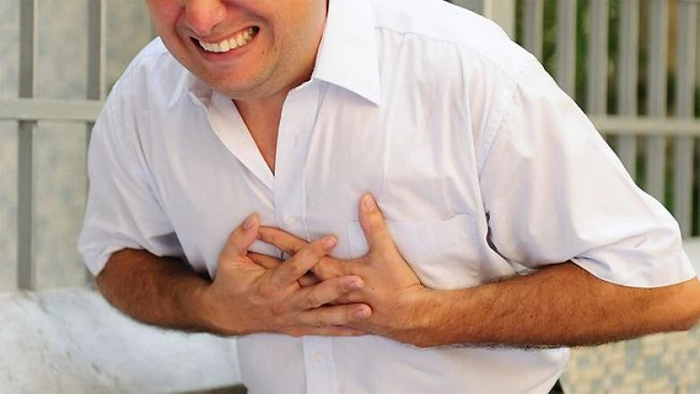 Picture 2 of How to manage when angina is present