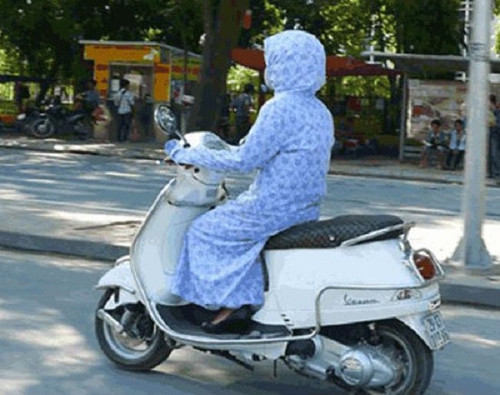Picture 1 of How to prevent heat when going out on the street