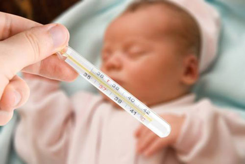 Picture 3 of How to protect your baby's health when weather is tight