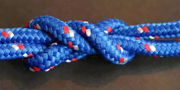 Picture 2 of How to tie the shoelaces tight: the mystery still has no solution