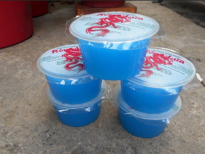 Picture 2 of How to use alcohol stove for safety?