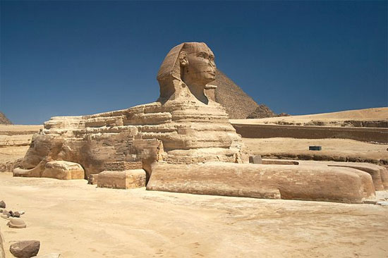 Picture 1 of How was the world's largest statue of the Sphinx built?