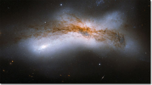 Picture 13 of Hubble's beautiful picture of galaxy collisions