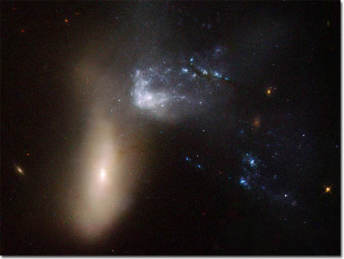 Picture 15 of Hubble's beautiful picture of galaxy collisions