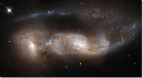 Picture 16 of Hubble's beautiful picture of galaxy collisions