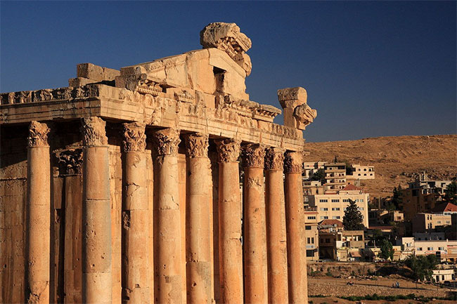 Picture 6 of Huge ancient temple and unresolved mysteries