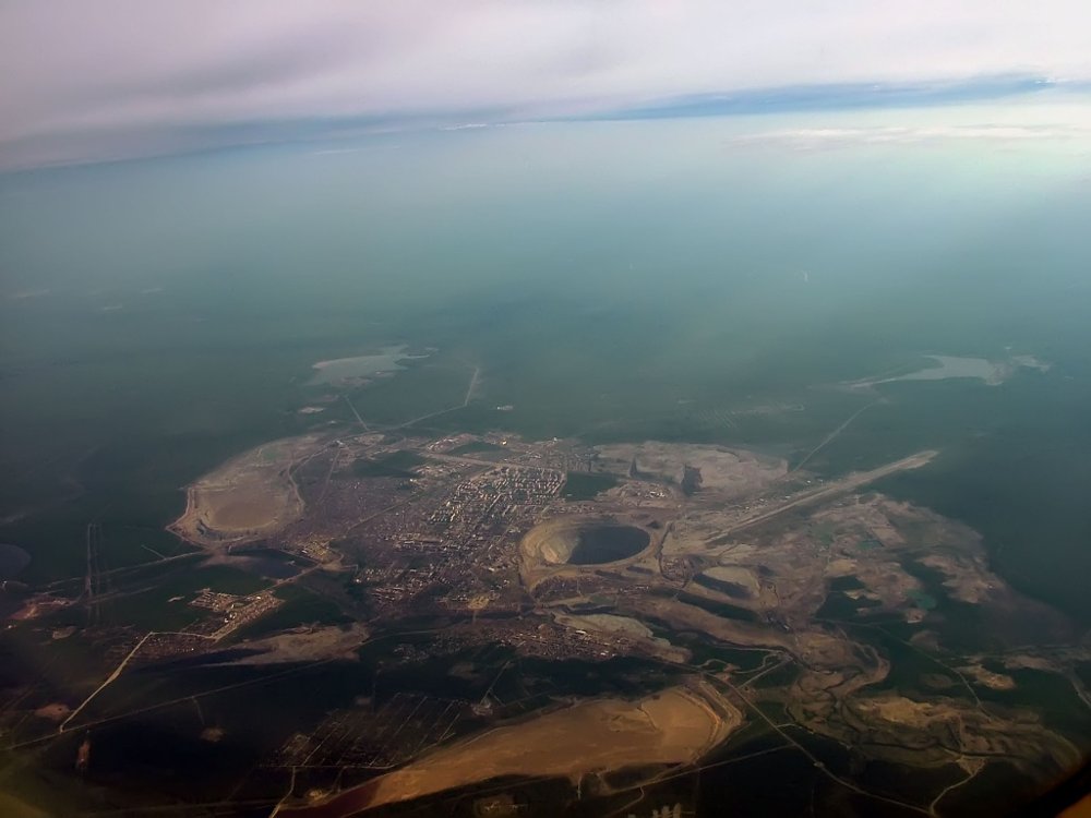 Picture 8 of Huge diamond mines can create tornadoes that suck down helicopters