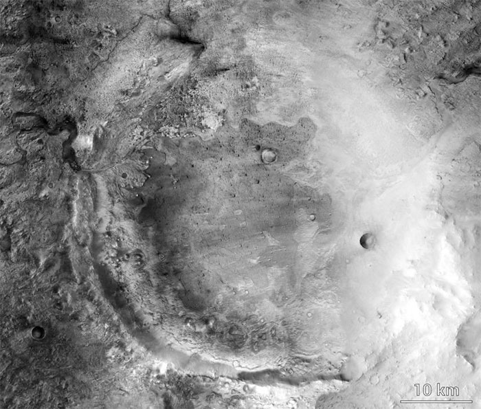 Picture 2 of Huge pit where NASA hunts extraterrestrial life