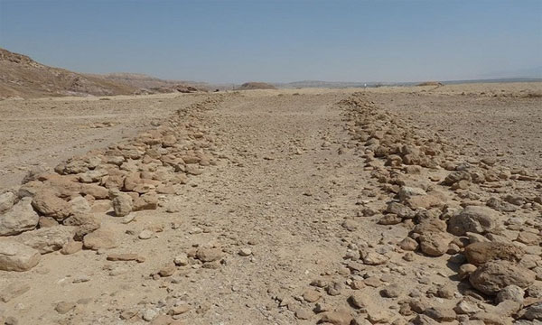 Picture 5 of Huge rock trap of the ancient people