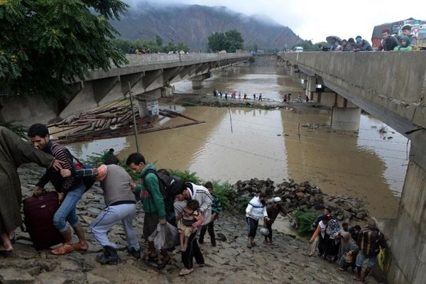 Picture 1 of Hundreds of people died from flooding in India and Pakistan