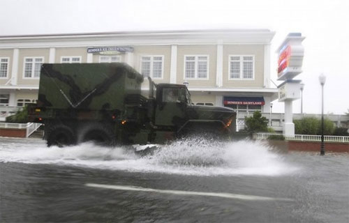 Picture 4 of Hurricane Irene continued to rage the United States