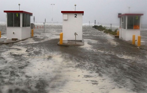 Picture 5 of Hurricane Irene continued to rage the United States