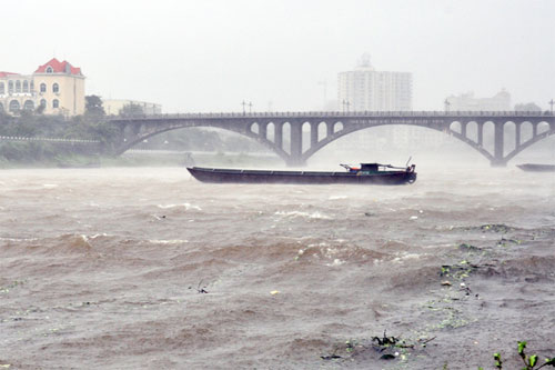 Picture 6 of Hurricane Rammasun has gone to China
