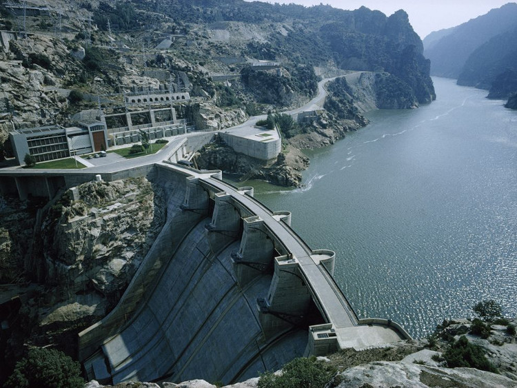 Picture 1 of Hydroelectricity discharges one billion tons of CO2 into the atmosphere every year